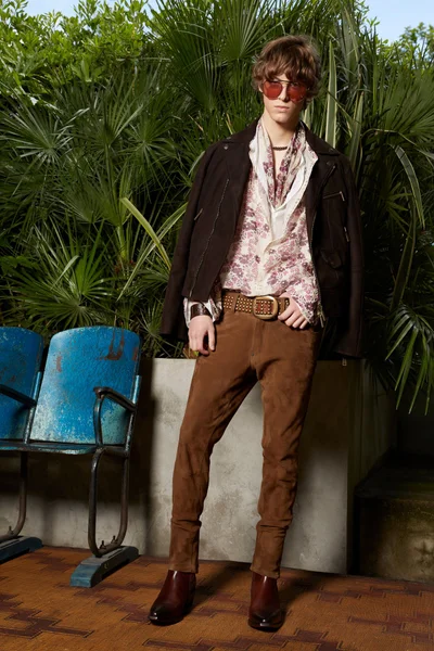 Look 24